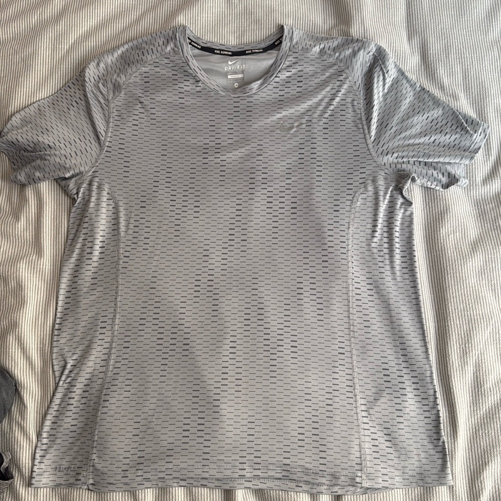 Nike Dri Fit Activewear for Men 
Size XL
Like New